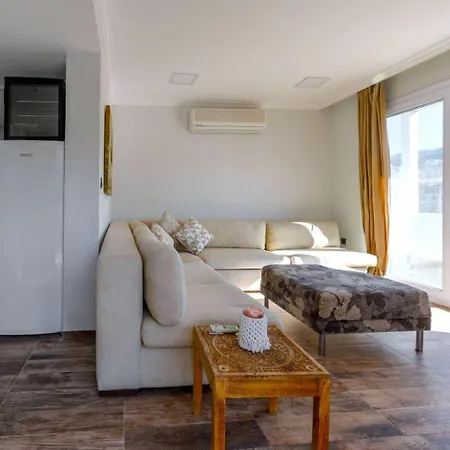 Duplex With Panoramic View In Yalikavak Appartement *