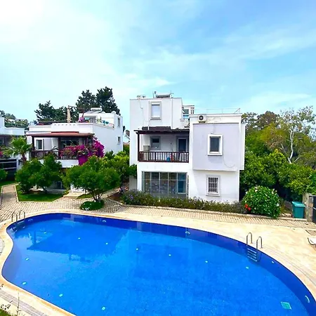 Duplex With Panoramic View In Yalikavak Appartement *